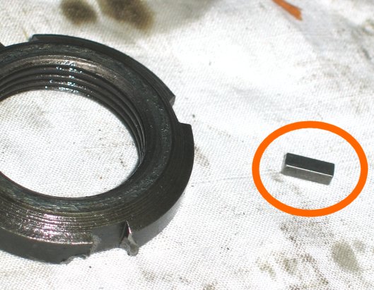 clavette (toute petite !) pour la pompe � huile